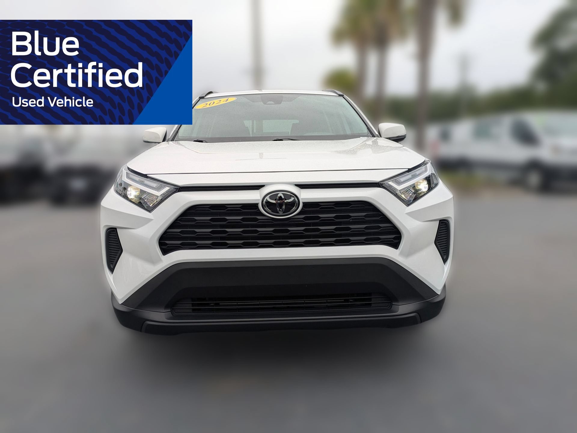 Used 2024 Toyota RAV4 XLE w/ Convenience Package FWD image 11