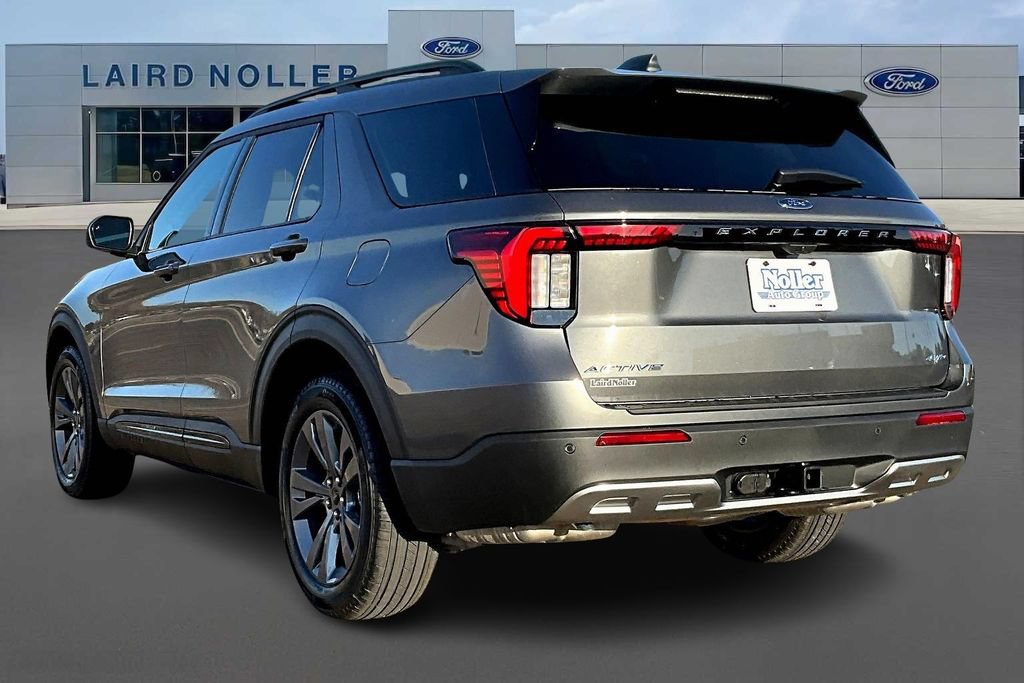 New 2026 Ford Explorer Active w/ Active Comfort Package AWD/4WD image 3