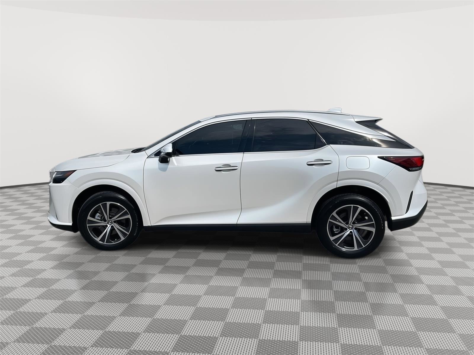 Used 2024 Lexus RX 350 Premium w/ Cold Area Package FWD image 8