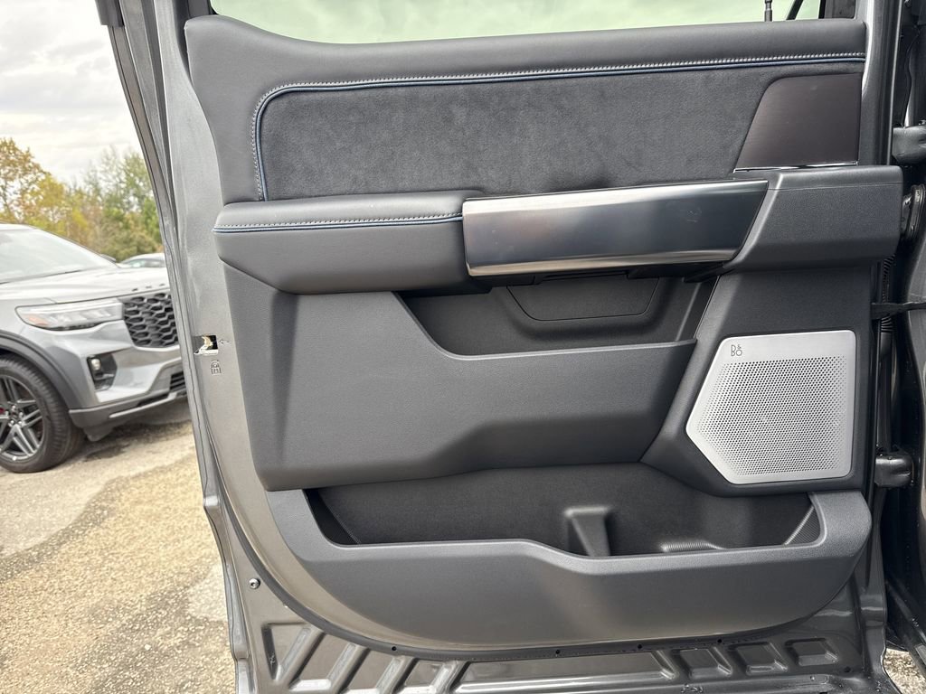 New 2026 Ford F250 Platinum image 22