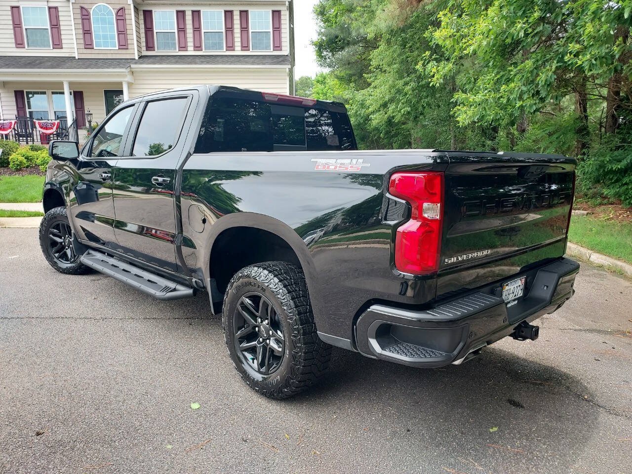 Used 2024 Chevrolet Silverado 1500 LT Trail Boss w/ LT Trail Boss Premium Package AWD/4WD image 5