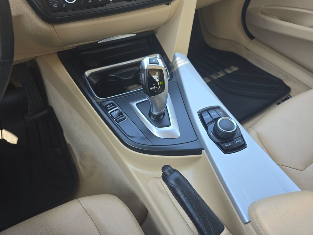 Used 2013 BMW 328i xDrive Sedan AWD/4WD image 26