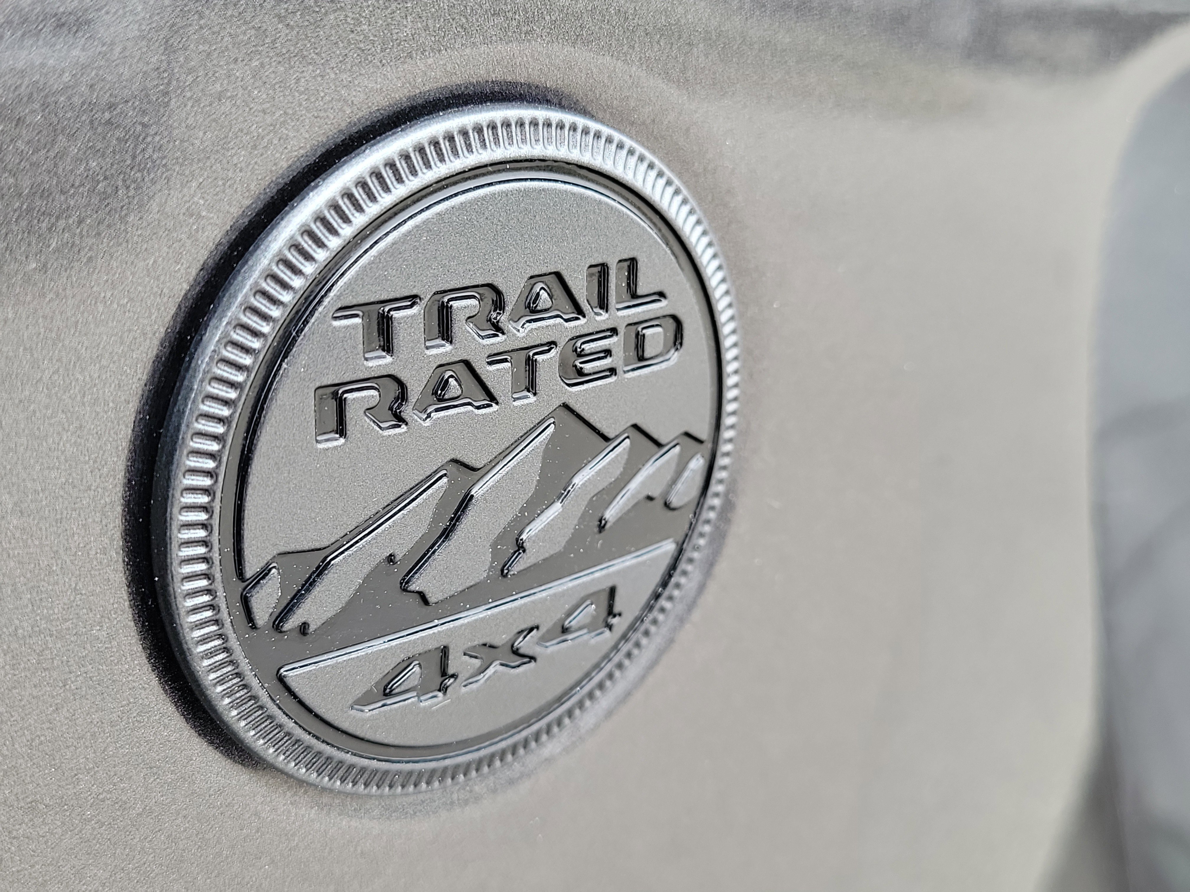 Used 2024 Jeep Gladiator Sport image 7