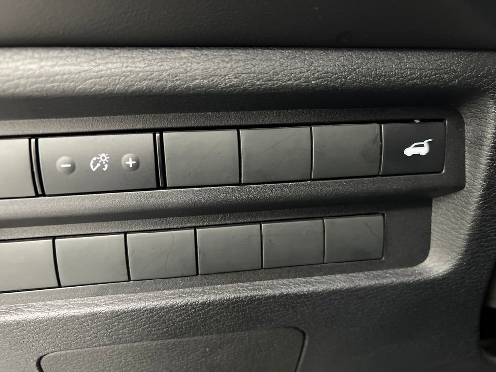 Used 2025 Mitsubishi Outlander SE image 45