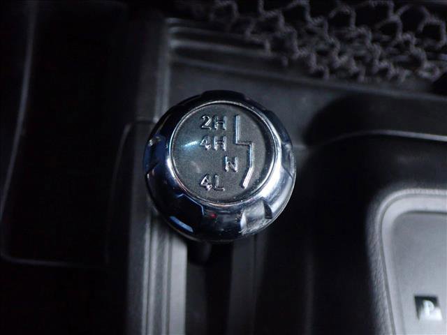 Used 2016 Jeep Wrangler Unlimited Rubicon w/ Connectivity Group image 19