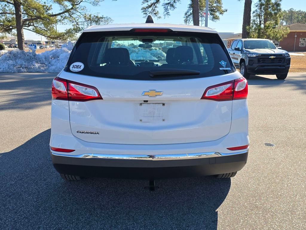 Used 2018 Chevrolet Equinox LS image 4