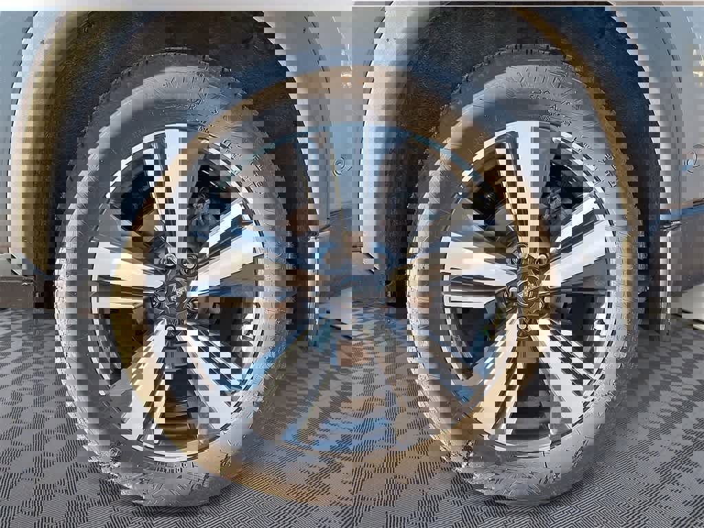 Used 2024 Nissan Rogue SL w/ SL Premium Package image 7