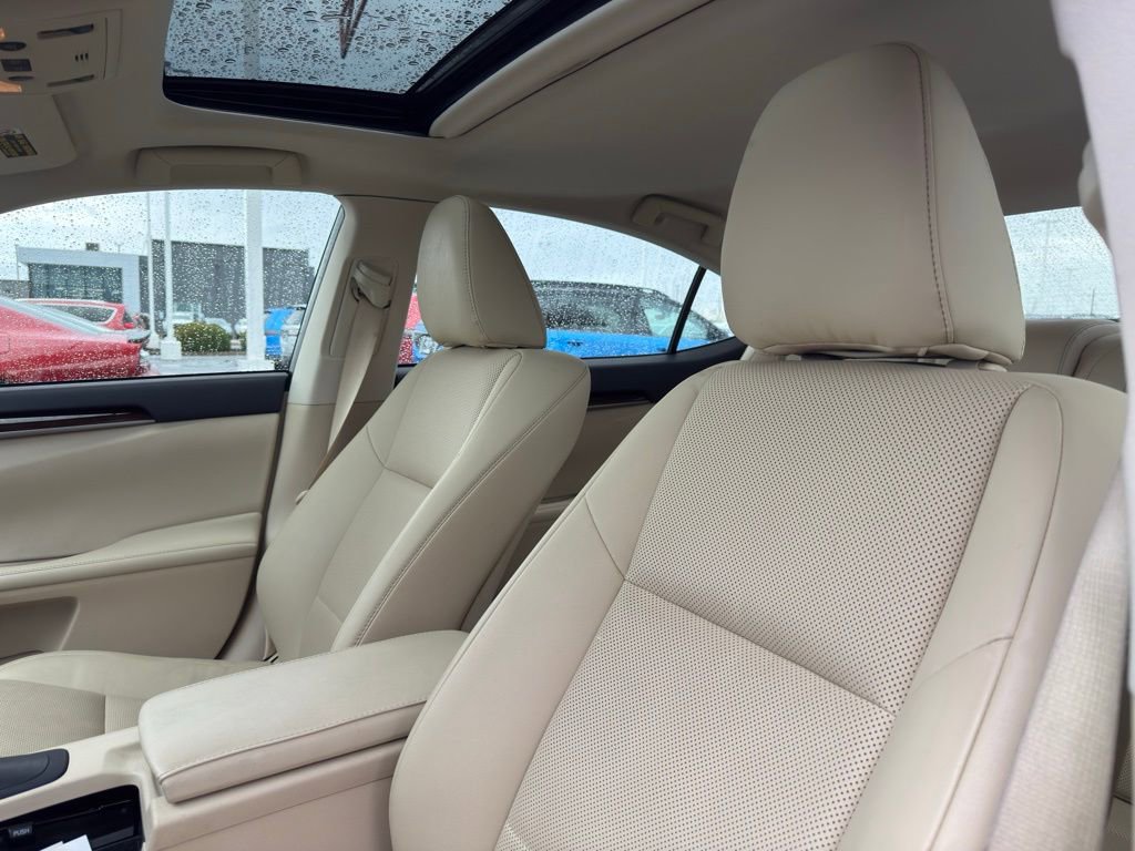 Used 2015 Lexus ES 350 350 w/ Premium Package image 9