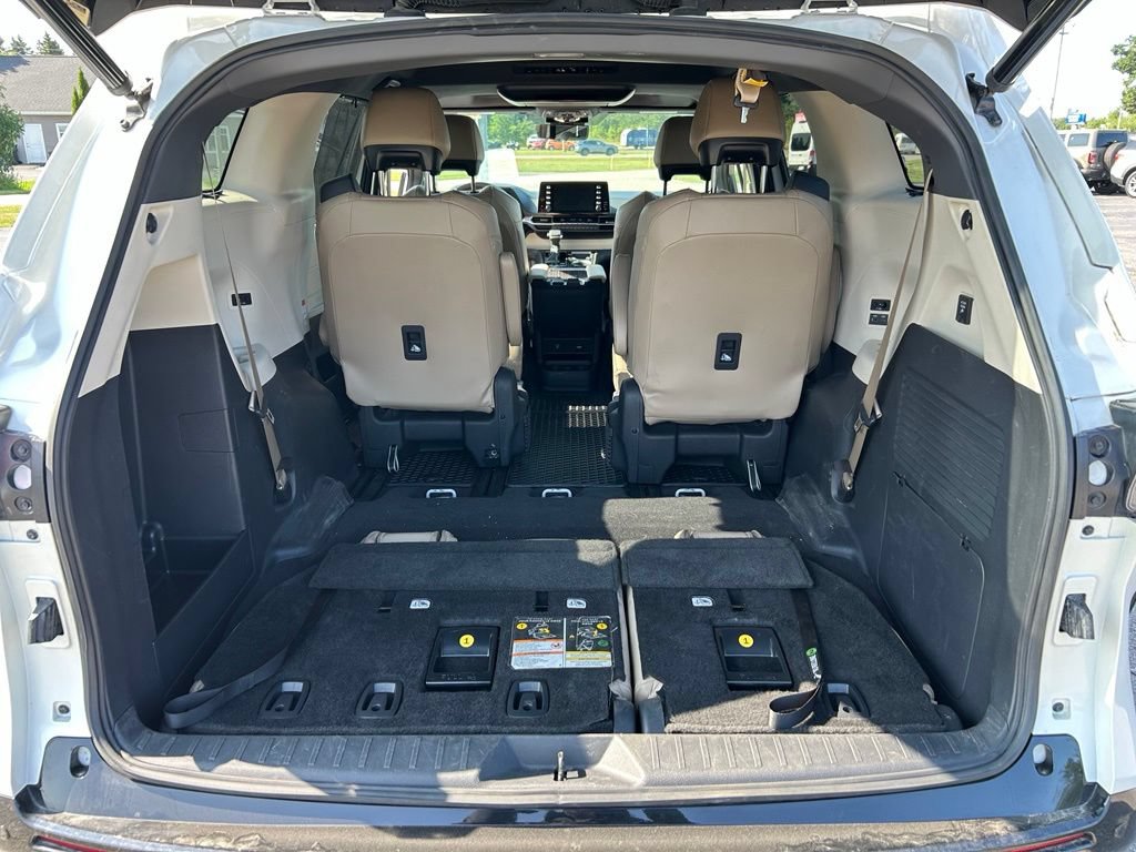Used 2021 Toyota Sienna Limited AWD/4WD image 46