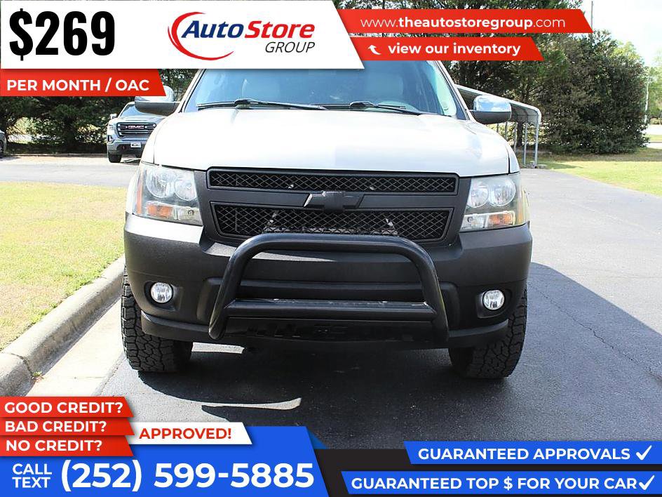 Used 2014 Chevrolet Suburban LTZ image 3