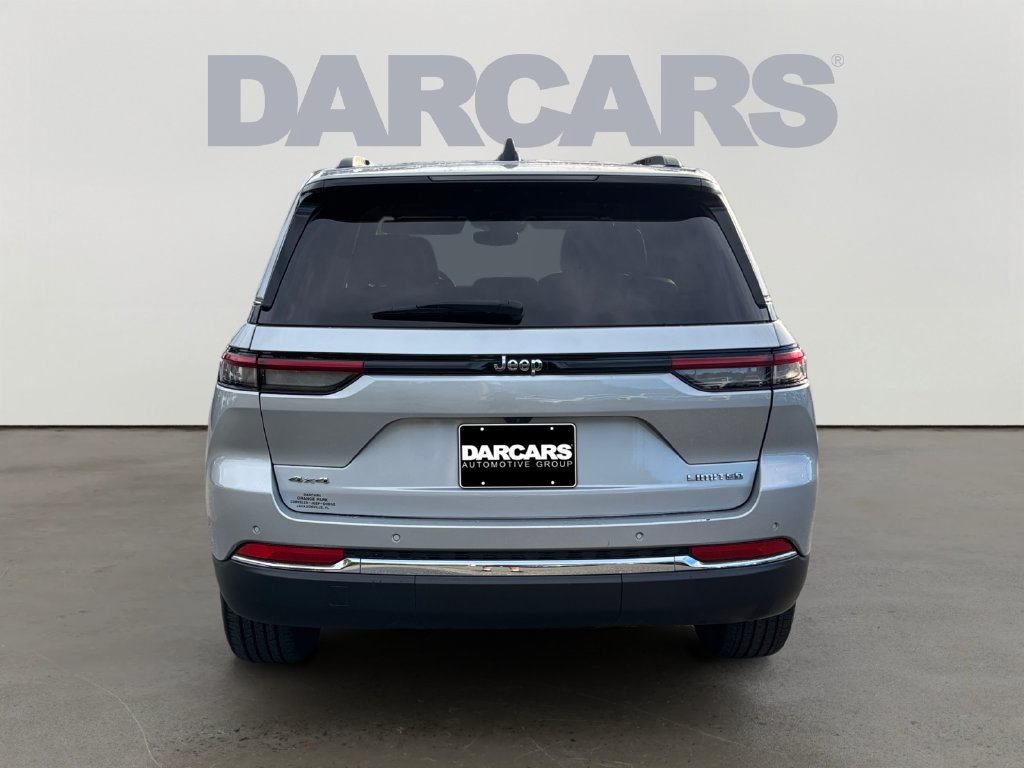 Used 2024 Jeep Grand Cherokee Limited AWD/4WD image 6