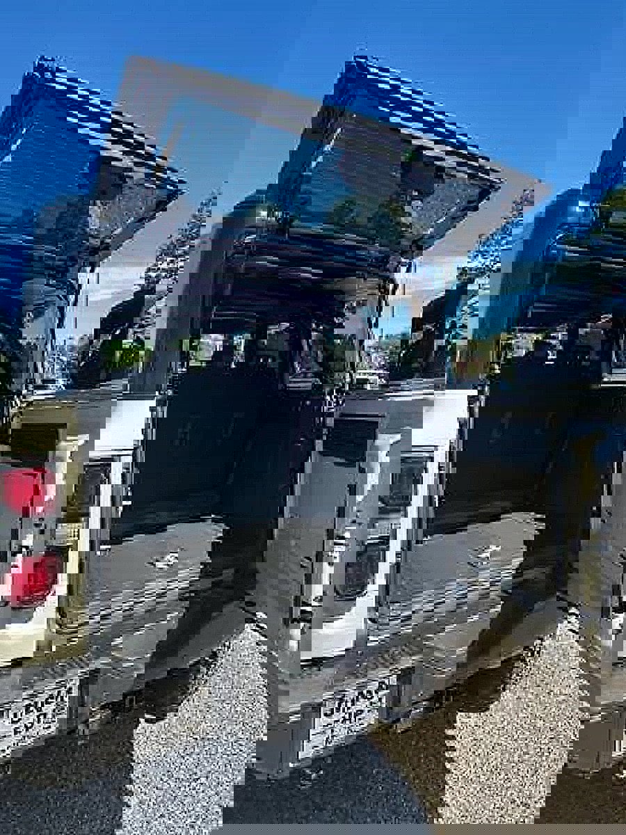 New 2025 Ford Bronco Raptor image 9