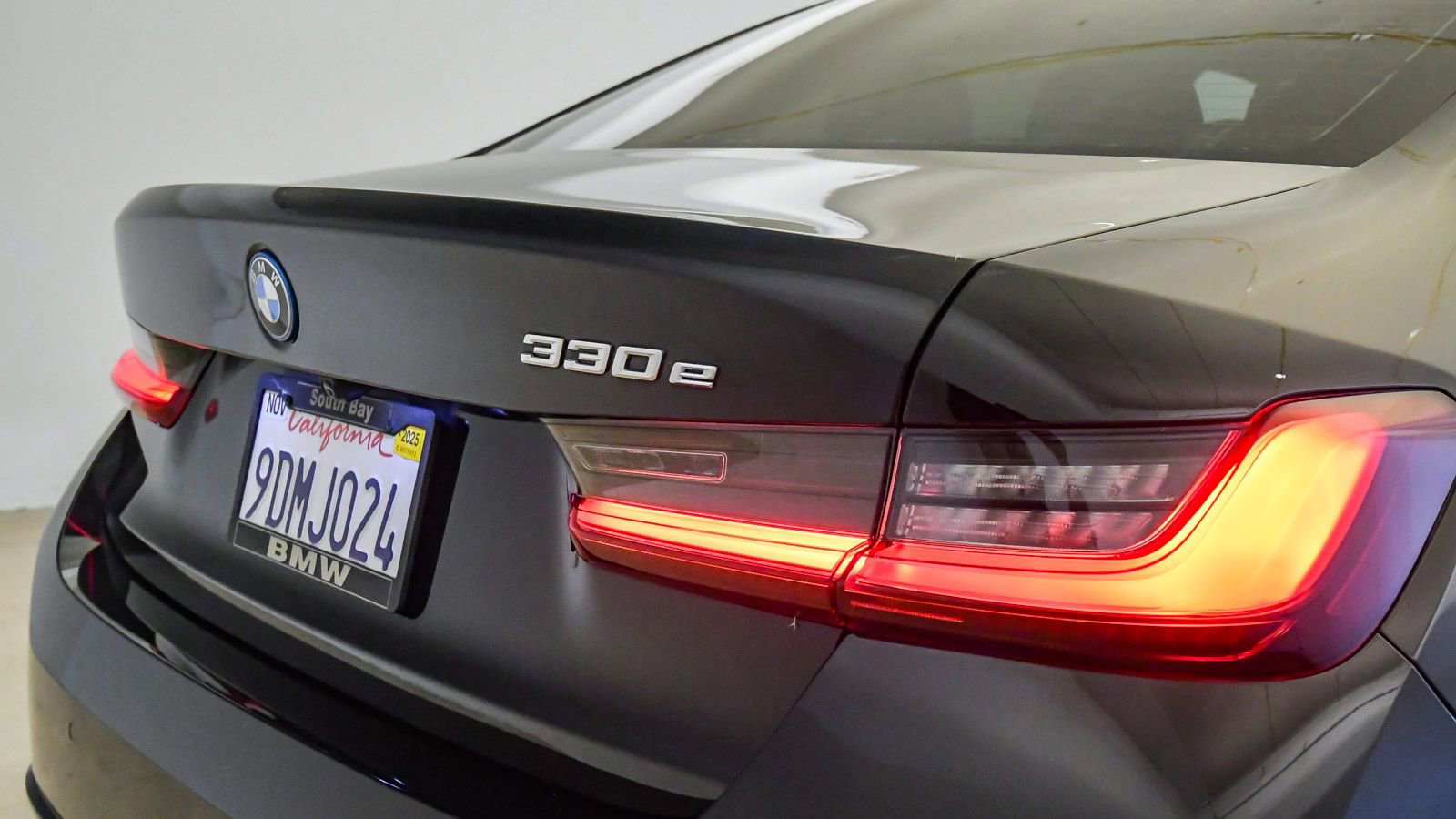 Certified 2023 BMW 330e 330e iPerformance w/ Premium Package image 12