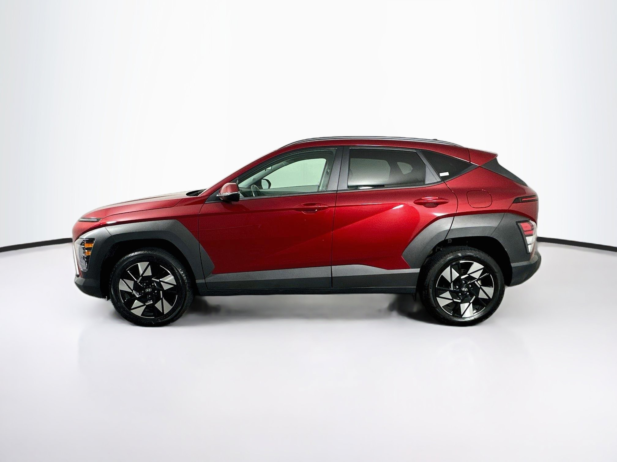 Used 2025 Hyundai Kona SEL AWD/4WD image 4
