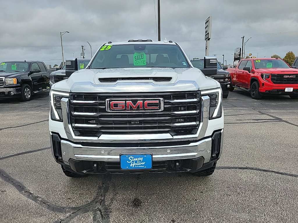 Used 2025 GMC Sierra 2500 SLT AWD/4WD image 2