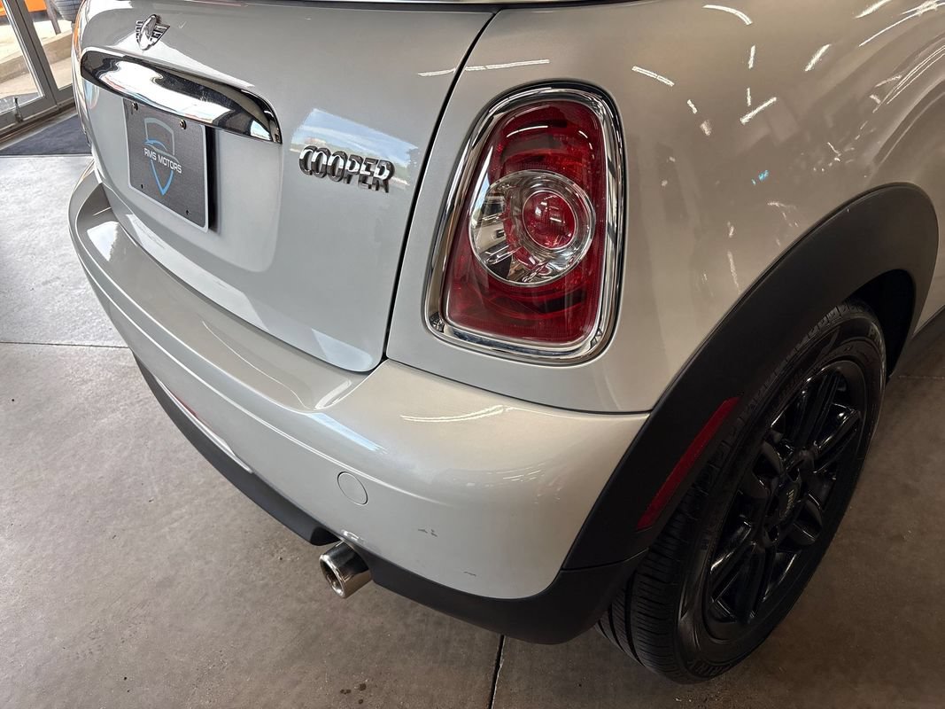 Used 2013 MINI Cooper Convertible FWD image 28