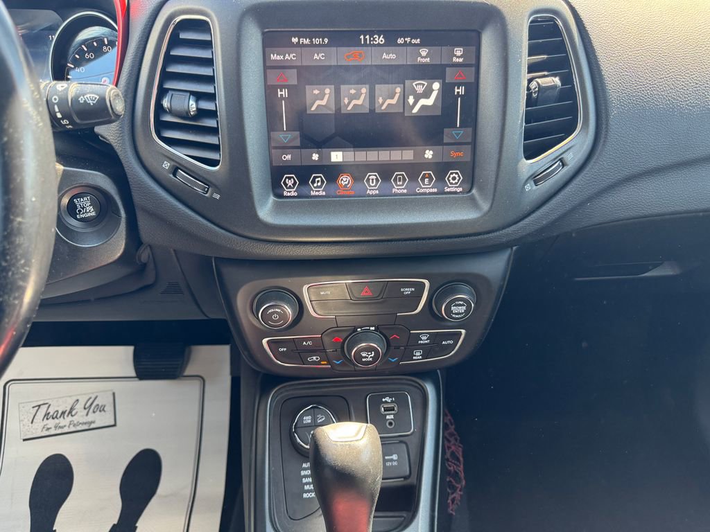 Used 2019 Jeep Compass Trailhawk image 25