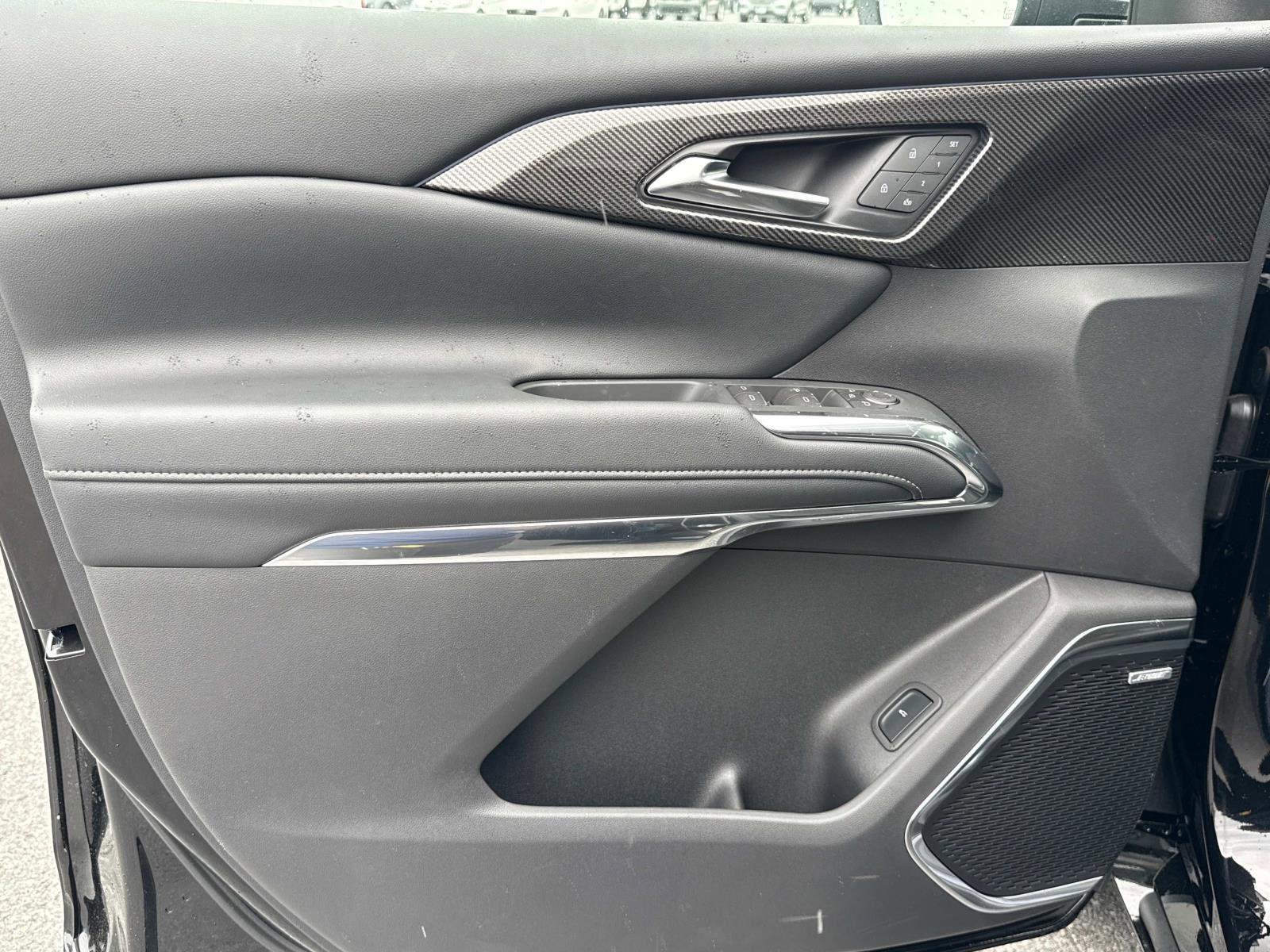 New 2025 Chevrolet Traverse High Country w/ LPO, Floor Liner Package image 9