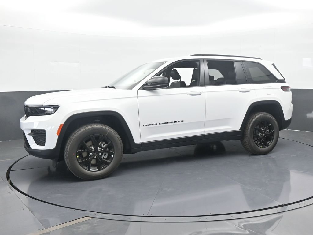Used 2025 Jeep Grand Cherokee Altitude video 2