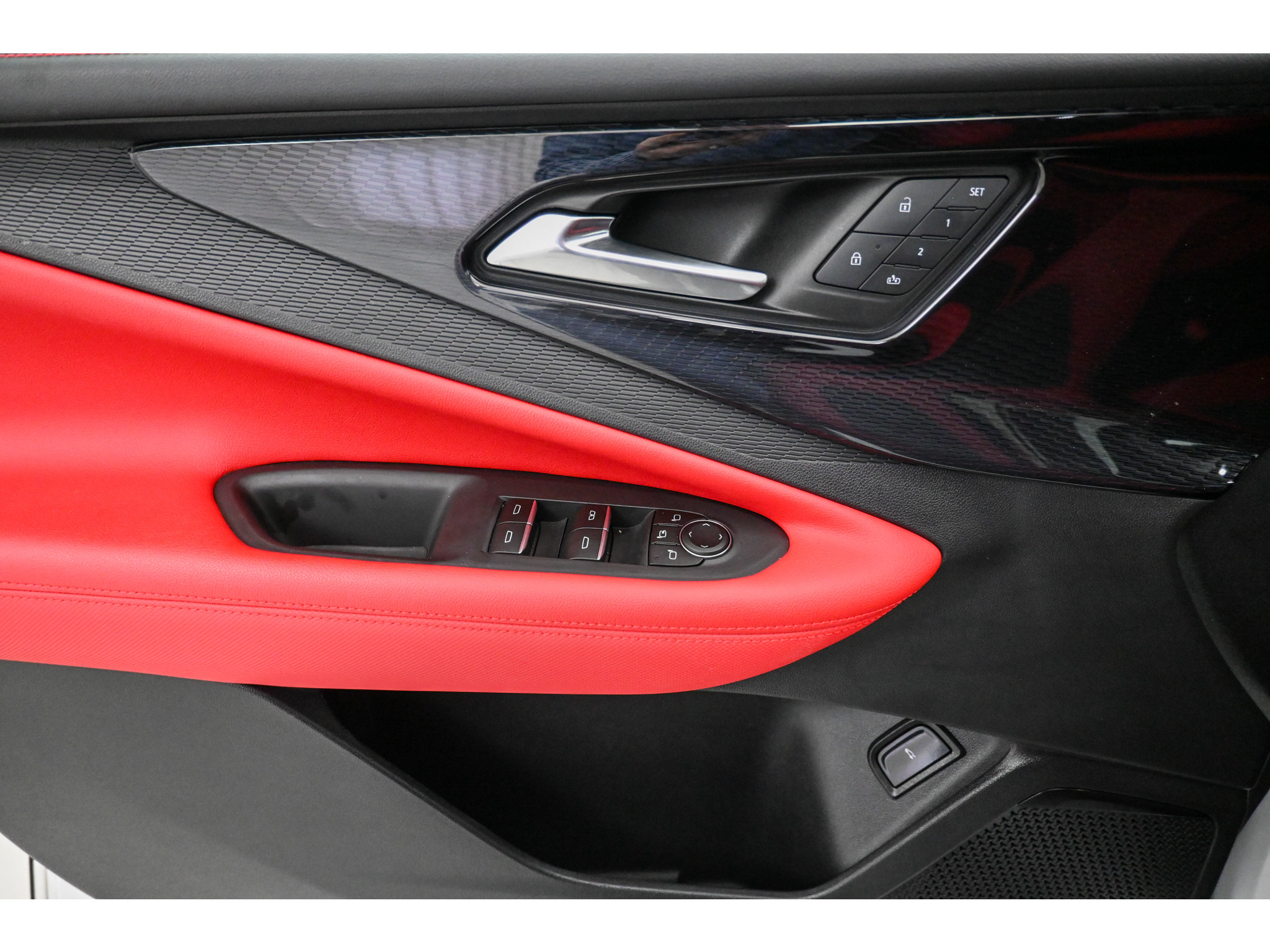 Used 2024 Chevrolet Blazer EV RS AWD/4WD image 29