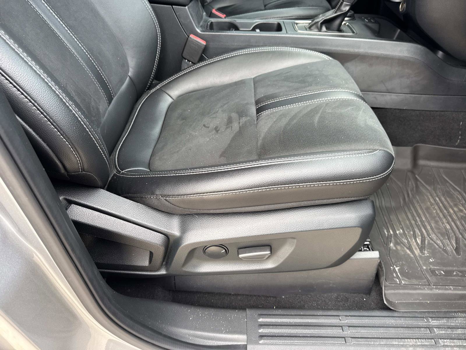 Used 2021 Ford Ranger Lariat w/ Tremor Off-Road Package image 11