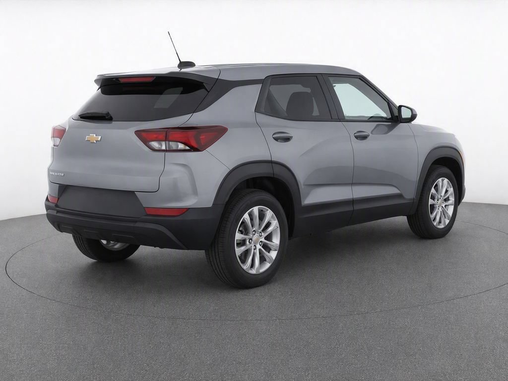 Certified 2026 Chevrolet TrailBlazer LS w/ LS Convenience Package FWD image 4