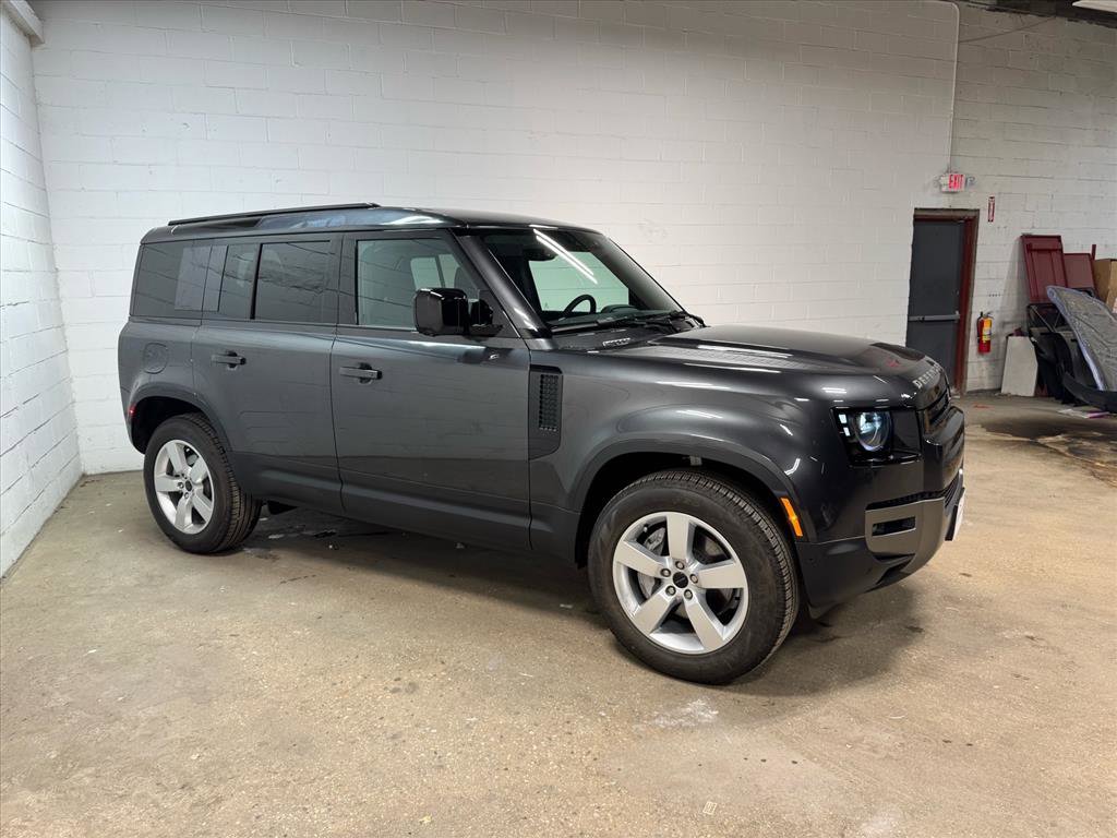 Used 2026 Land Rover Defender 110 S image 5