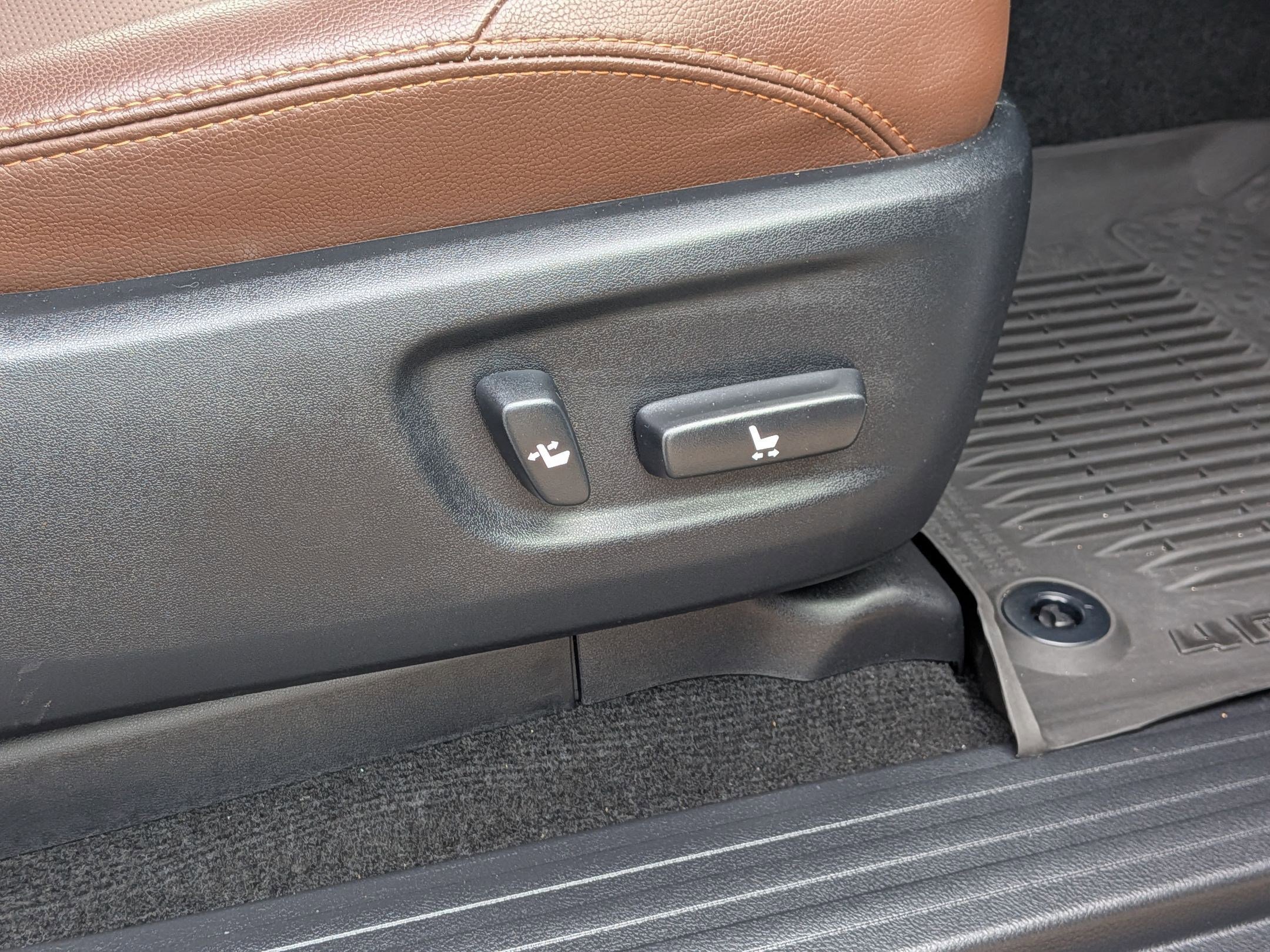 Used 2022 Toyota 4Runner Limited image 35