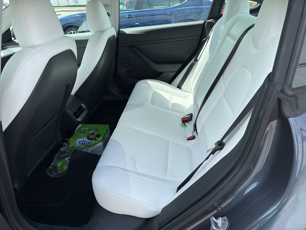 Used 2023 Tesla Model 3 Standard Range image 9