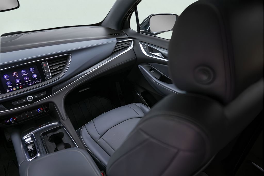 Used 2023 Buick Enclave Essence w/ Experience Buick Package image 31