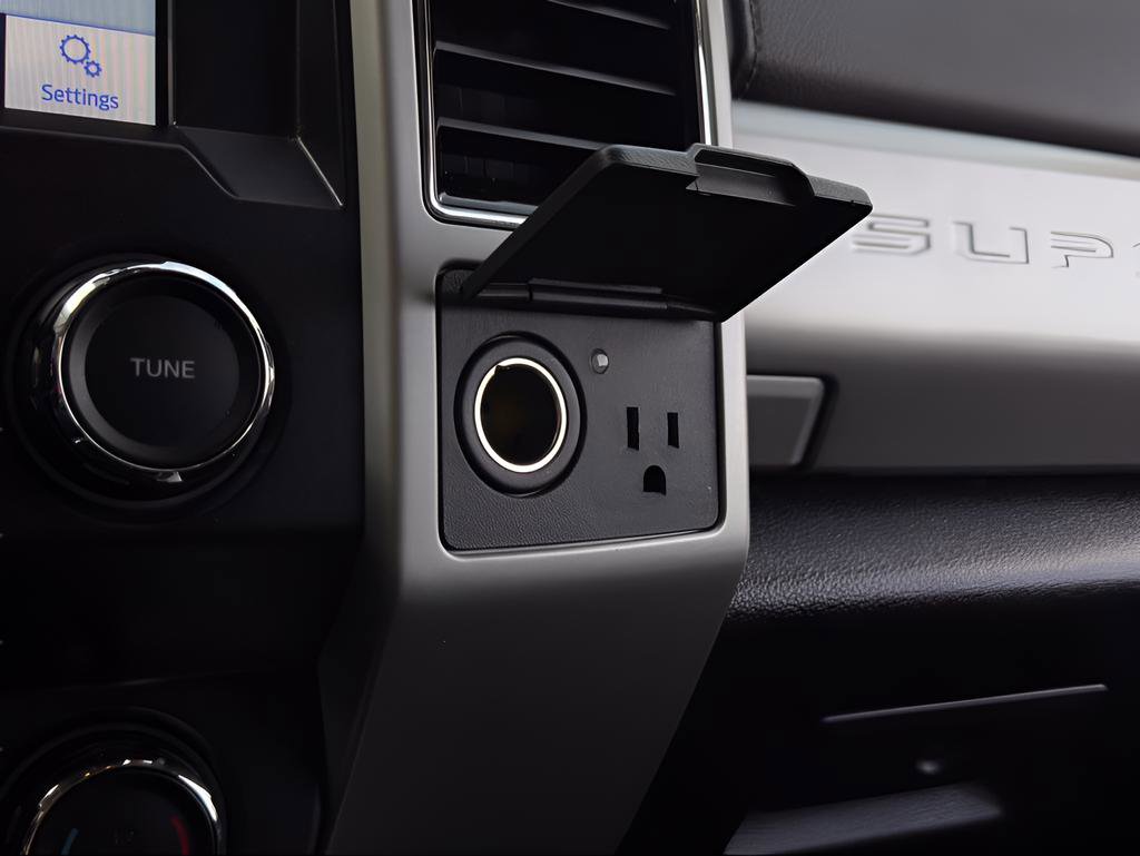 Used 2021 Ford F250 Lariat w/ Lariat Value Package image 17