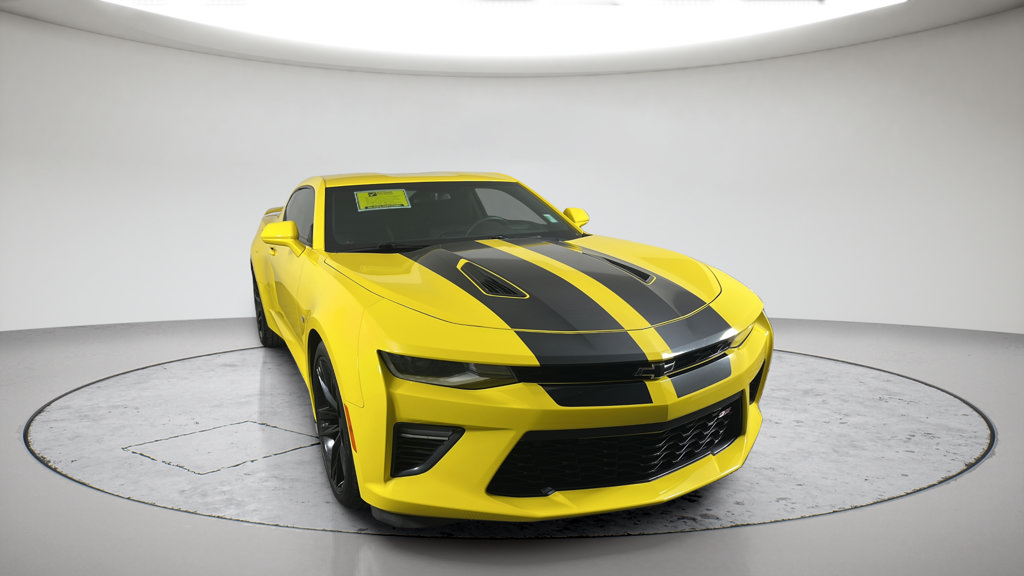 Used 2017 Chevrolet Camaro SS RWD image 4