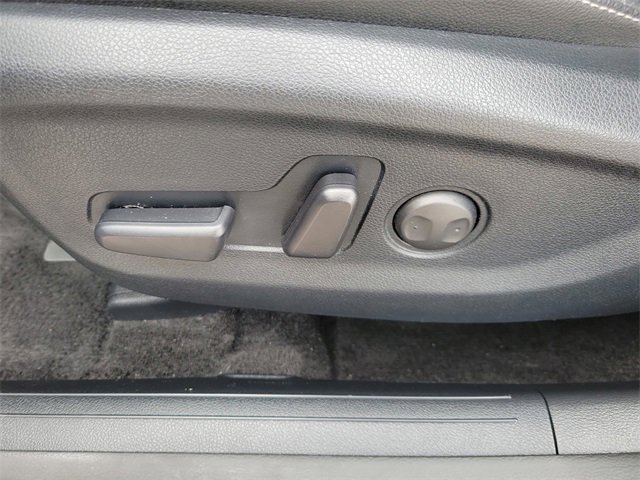 Used 2022 Kia Sportage EX w/ EX Technology Package image 13