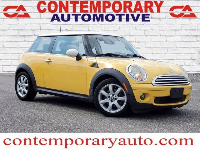 Used 2009 MINI Cooper Hardtop FWD image 1