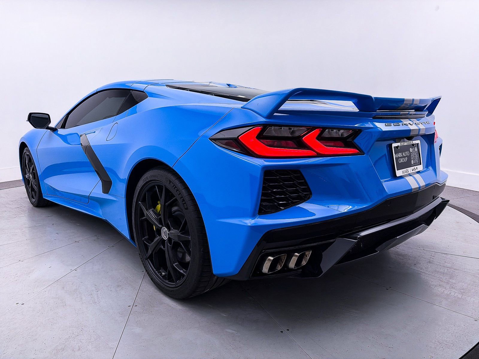 Used 2020 Chevrolet Corvette Stingray Premium Cpe w/ 3LT Preferred Equipment Group image 31