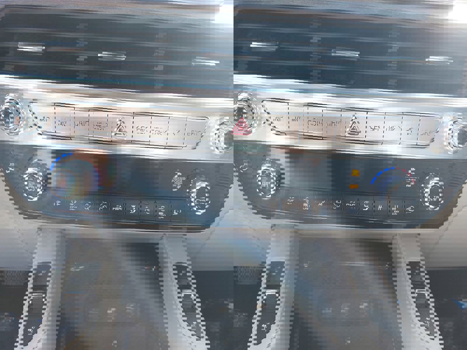 Used 2022 Kia Telluride EX w/ EX Premium Package image 22