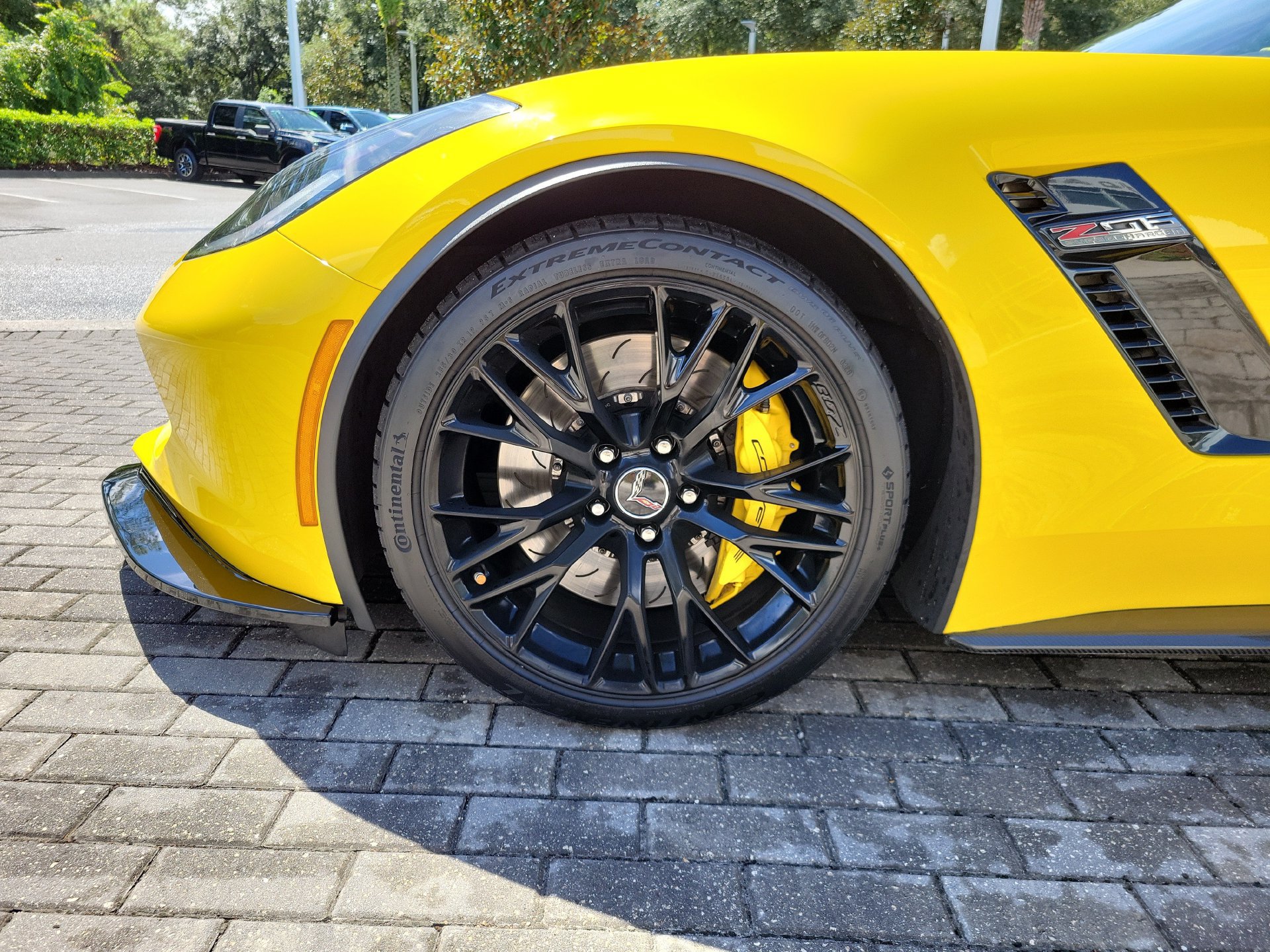 Used 2019 Chevrolet Corvette Z06 RWD image 12