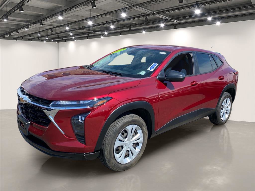 Used 2024 Chevrolet Trax LS FWD image 3