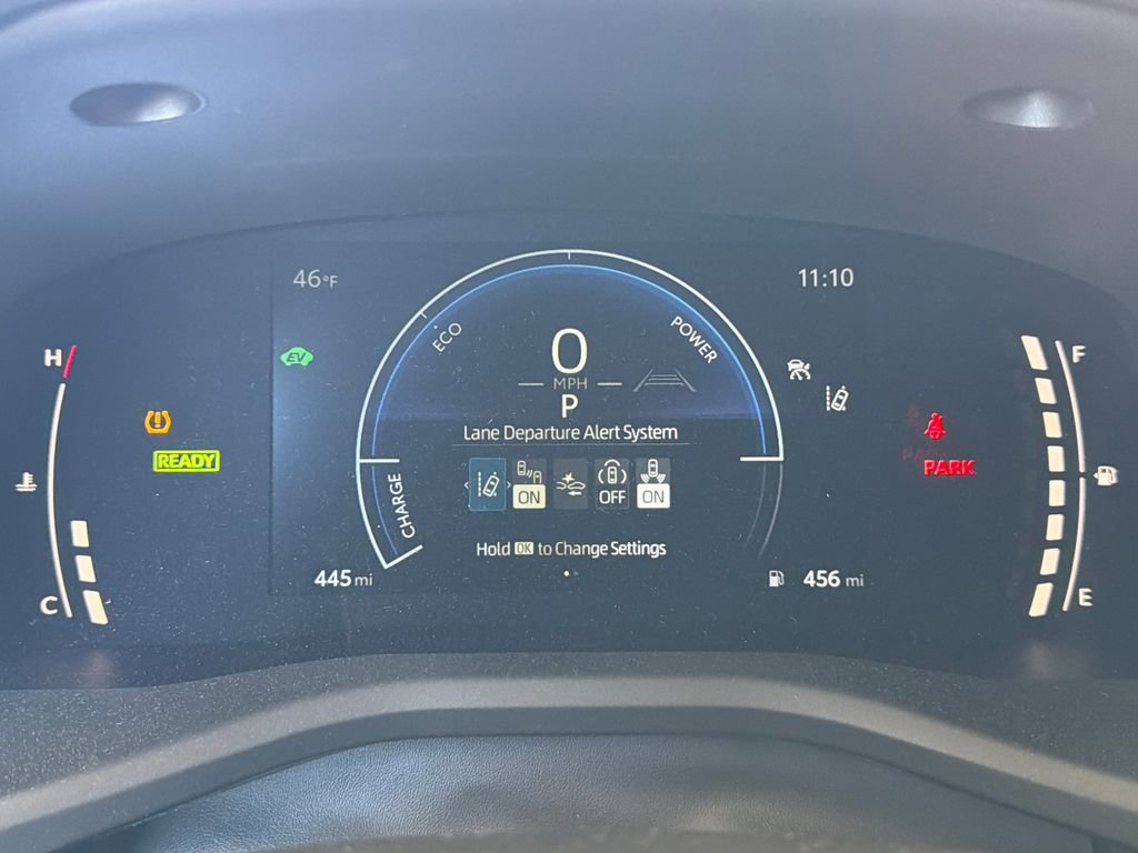 Used 2025 Toyota Camry LE w/ Convenience Package image 23