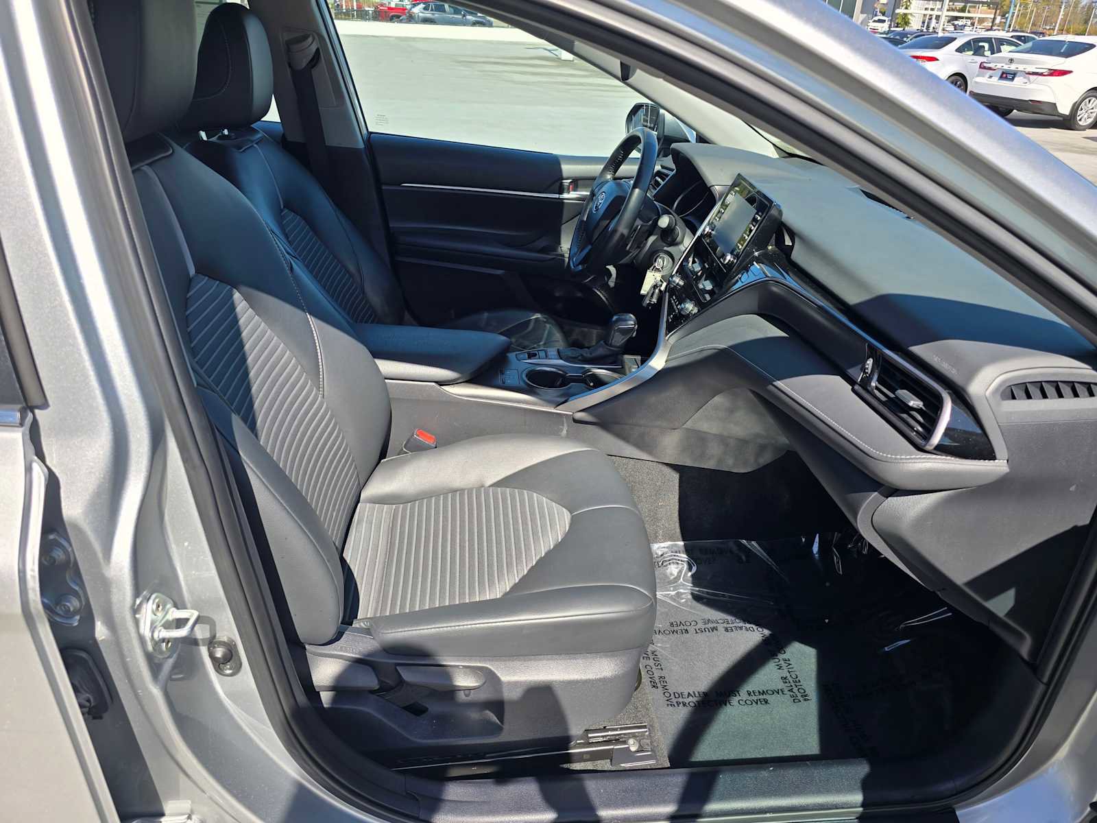 Certified 2022 Toyota Camry SE w/ Cold Weather Package image 11