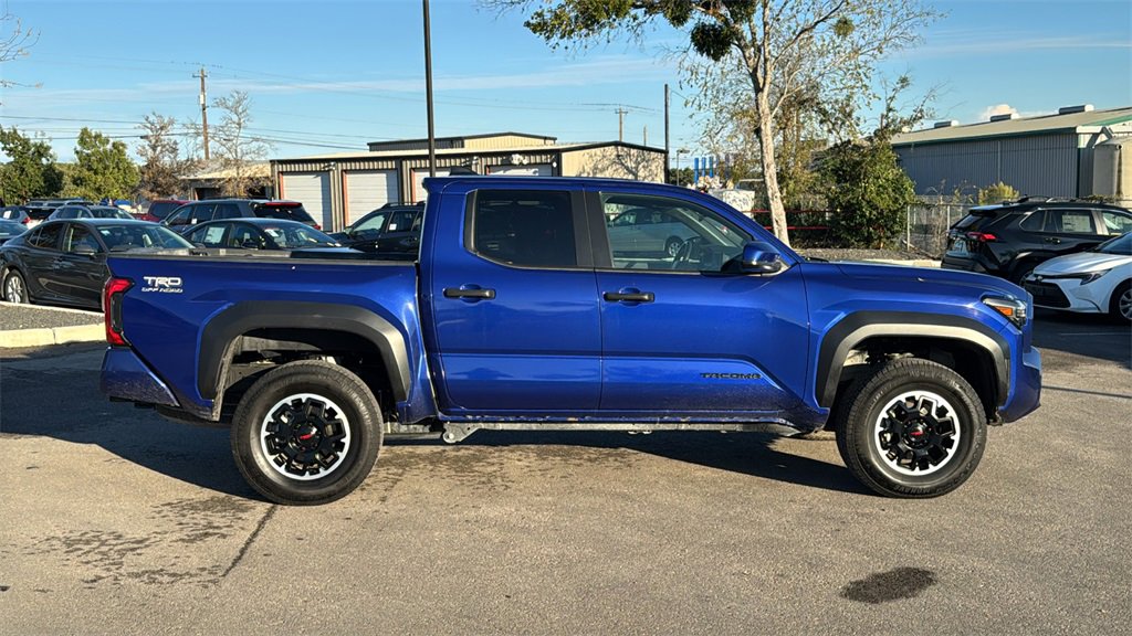 Used 2024 Toyota Tacoma TRD Off-Road image 9