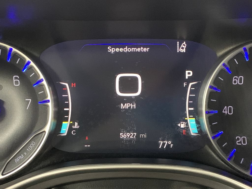 Used 2025 Chrysler Pacifica Select FWD image 31
