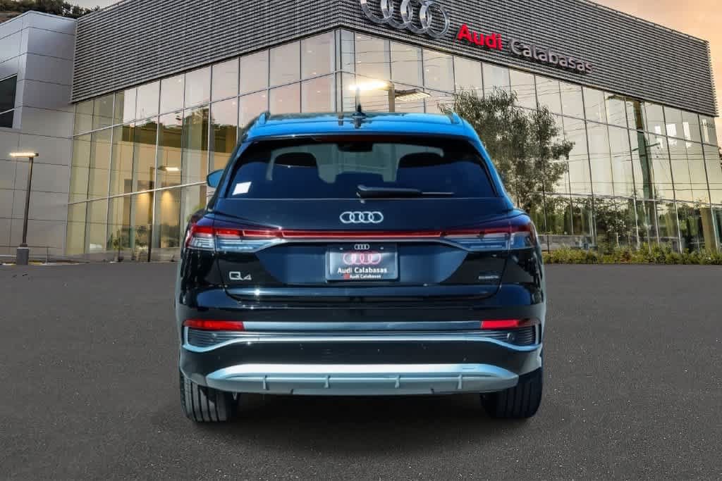 Used 2023 Audi Q4 e-tron Premium Plus AWD/4WD image 5