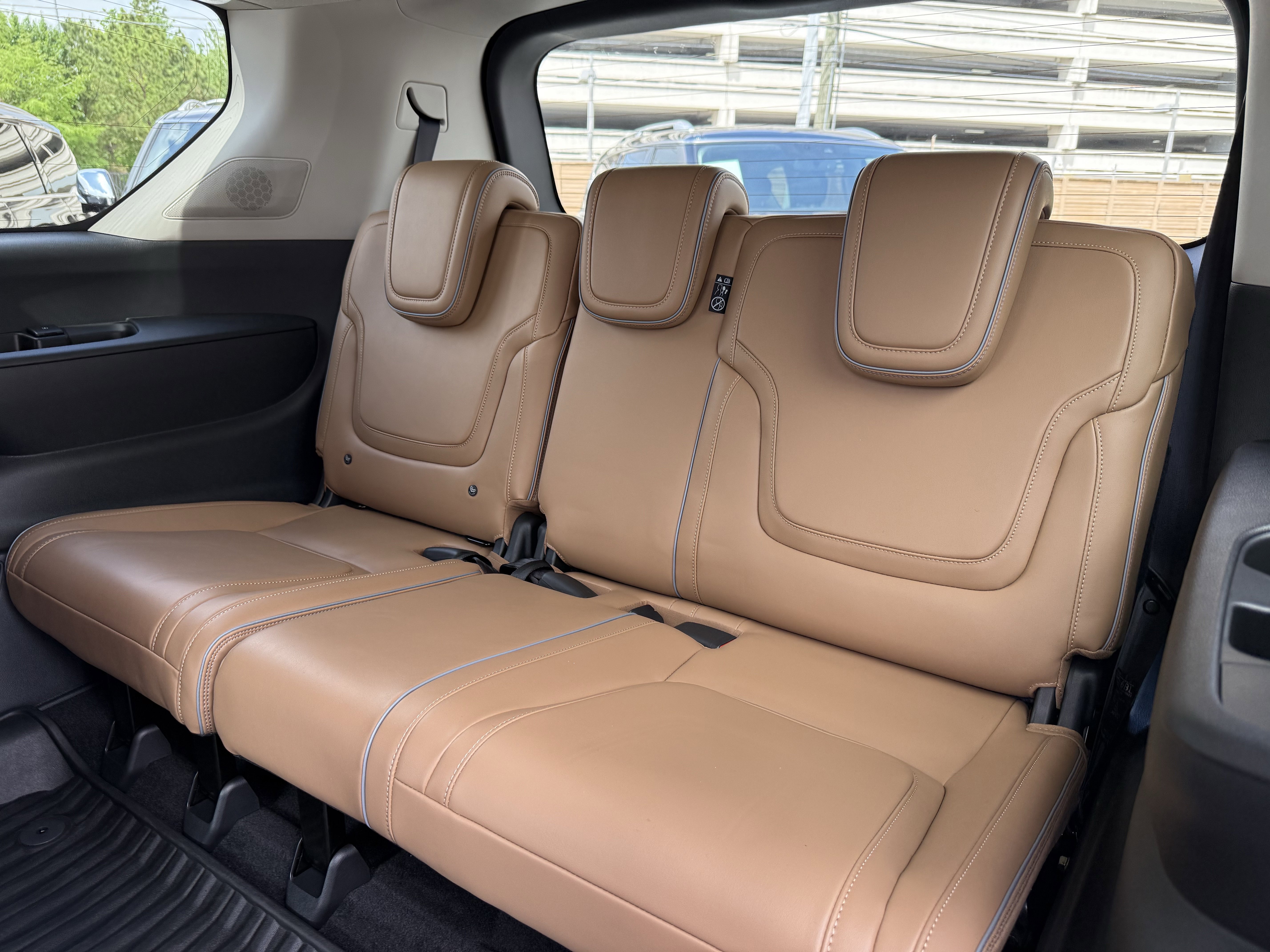 Certified 2026 INFINITI QX80 Luxe w/ Cargo Package image 18