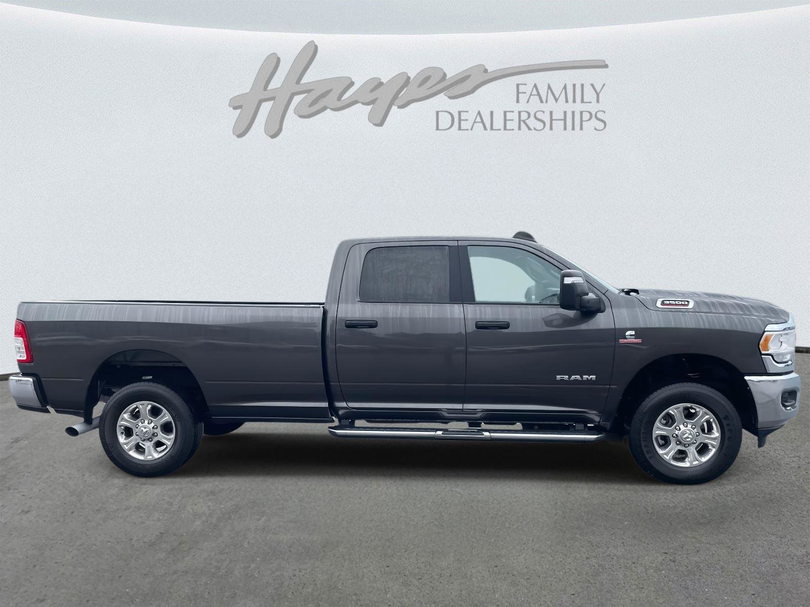 Used 2024 RAM 3500 Big Horn image 32