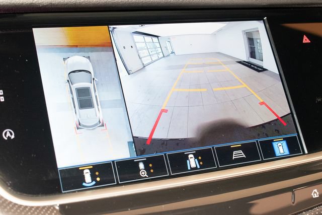 Used 2024 Cadillac XT5 Sportv w/ Technology Package AWD/4WD image 28