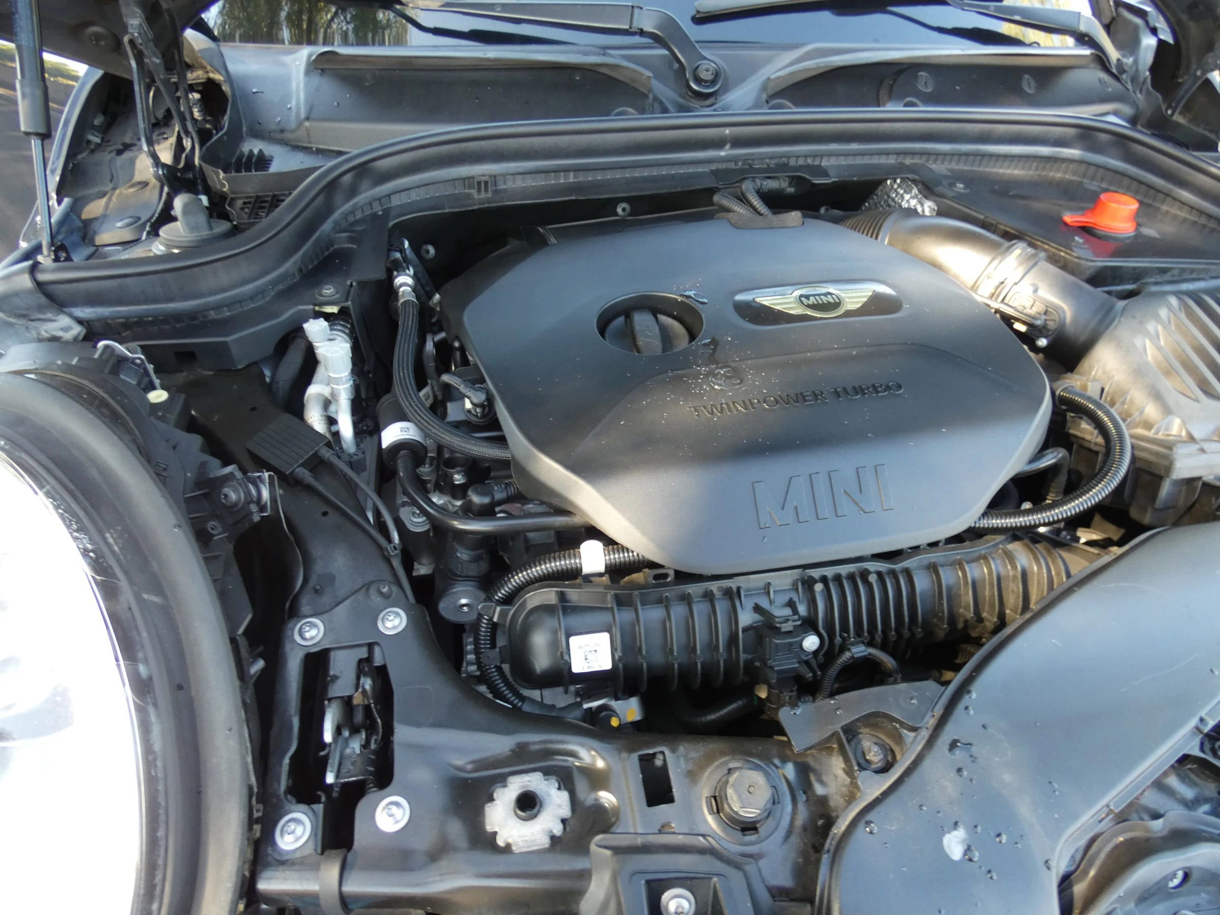 Used 2018 MINI Cooper S image 59