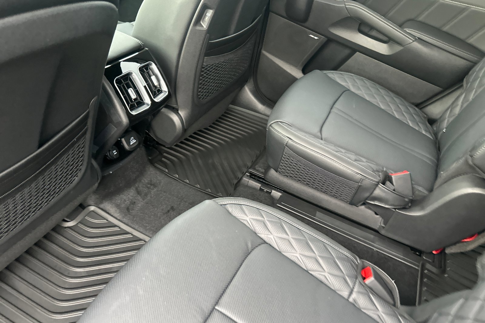 New 2026 Kia Sorento SX Prestige image 13