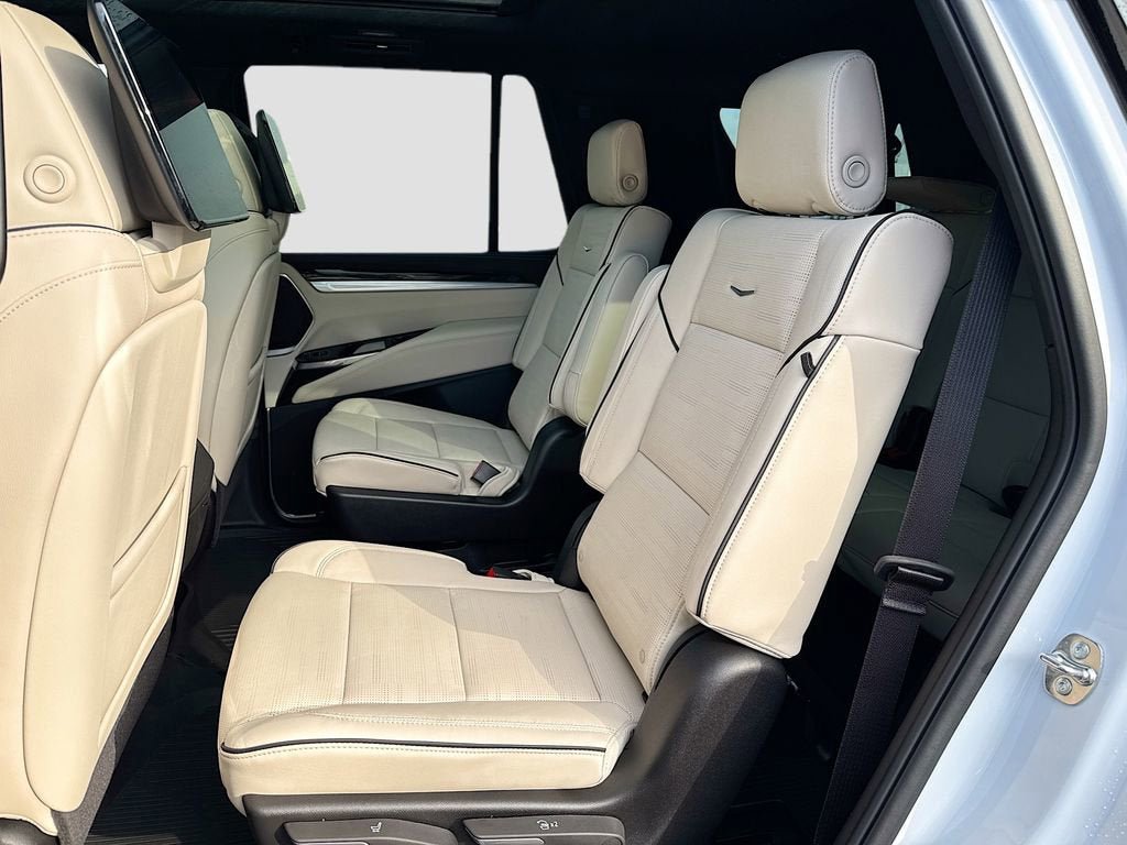 New 2026 Cadillac Escalade Sport w/ Touring Package AWD/4WD image 27