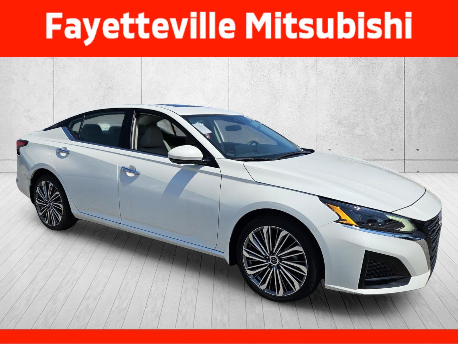 Used 2023 Nissan Altima 2.5 SL AWD/4WD image 1